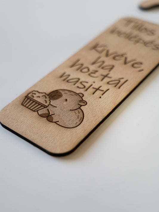 Capybara ajtókilincs tábla