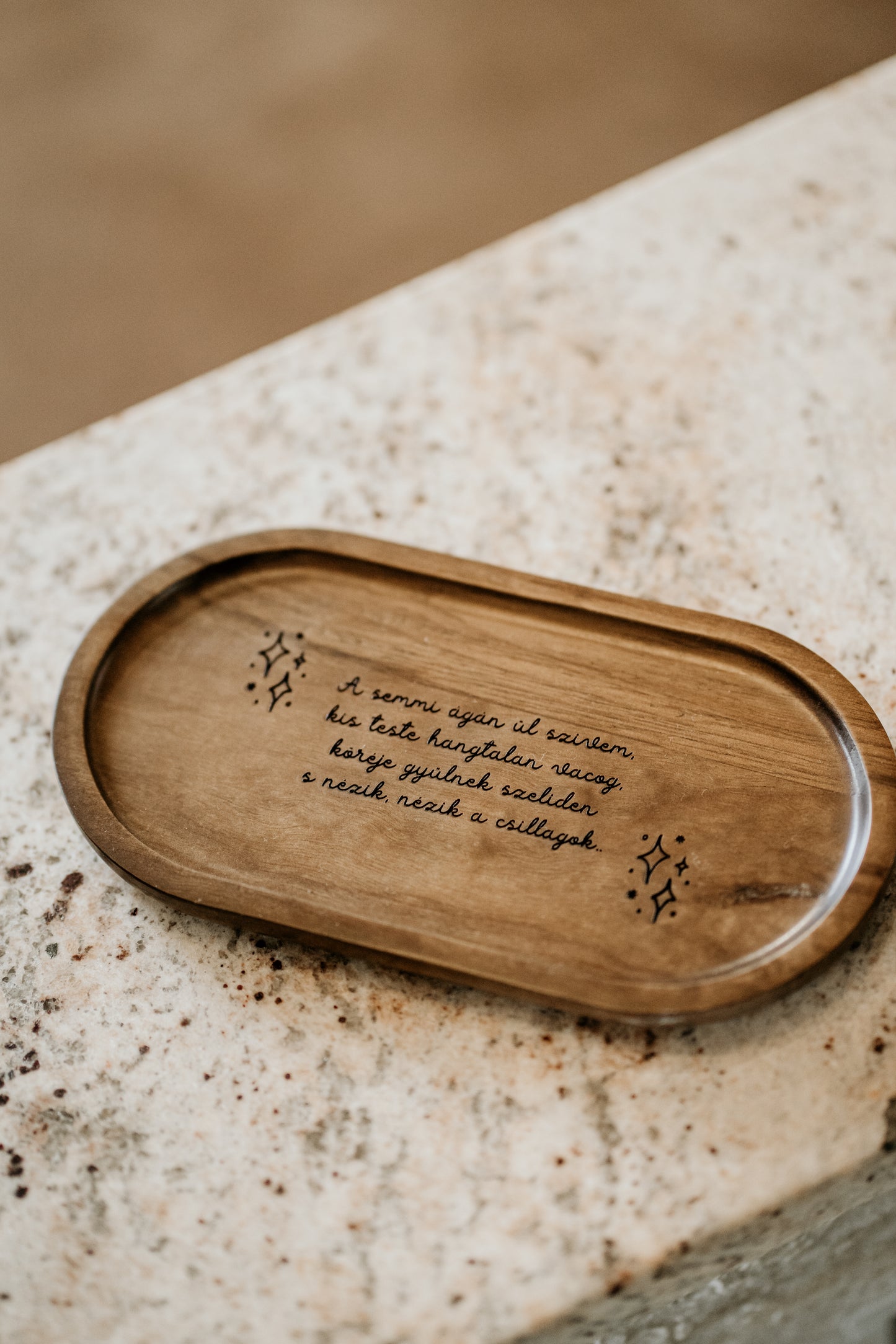 József Attila - Reménytelenül fa tál