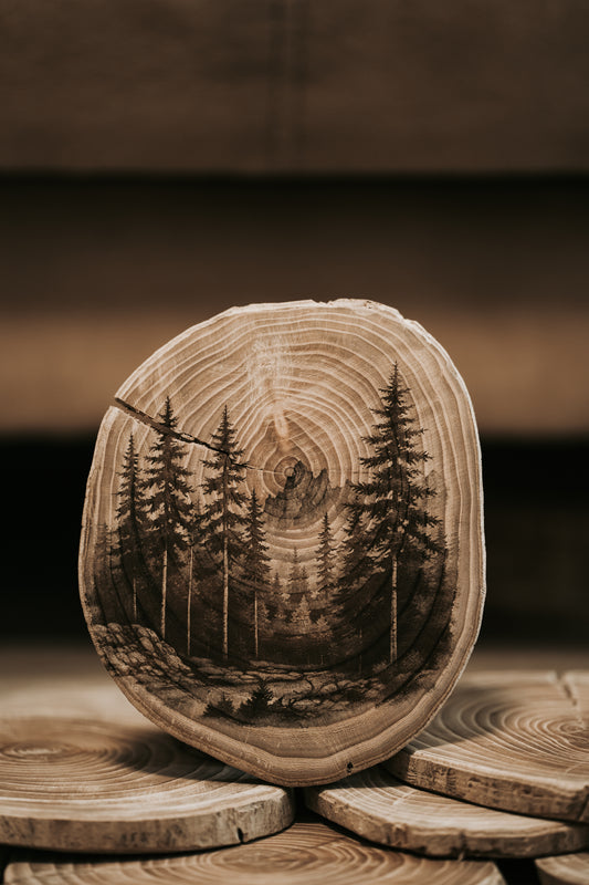 Gravírozott fa korong fenyő mintával