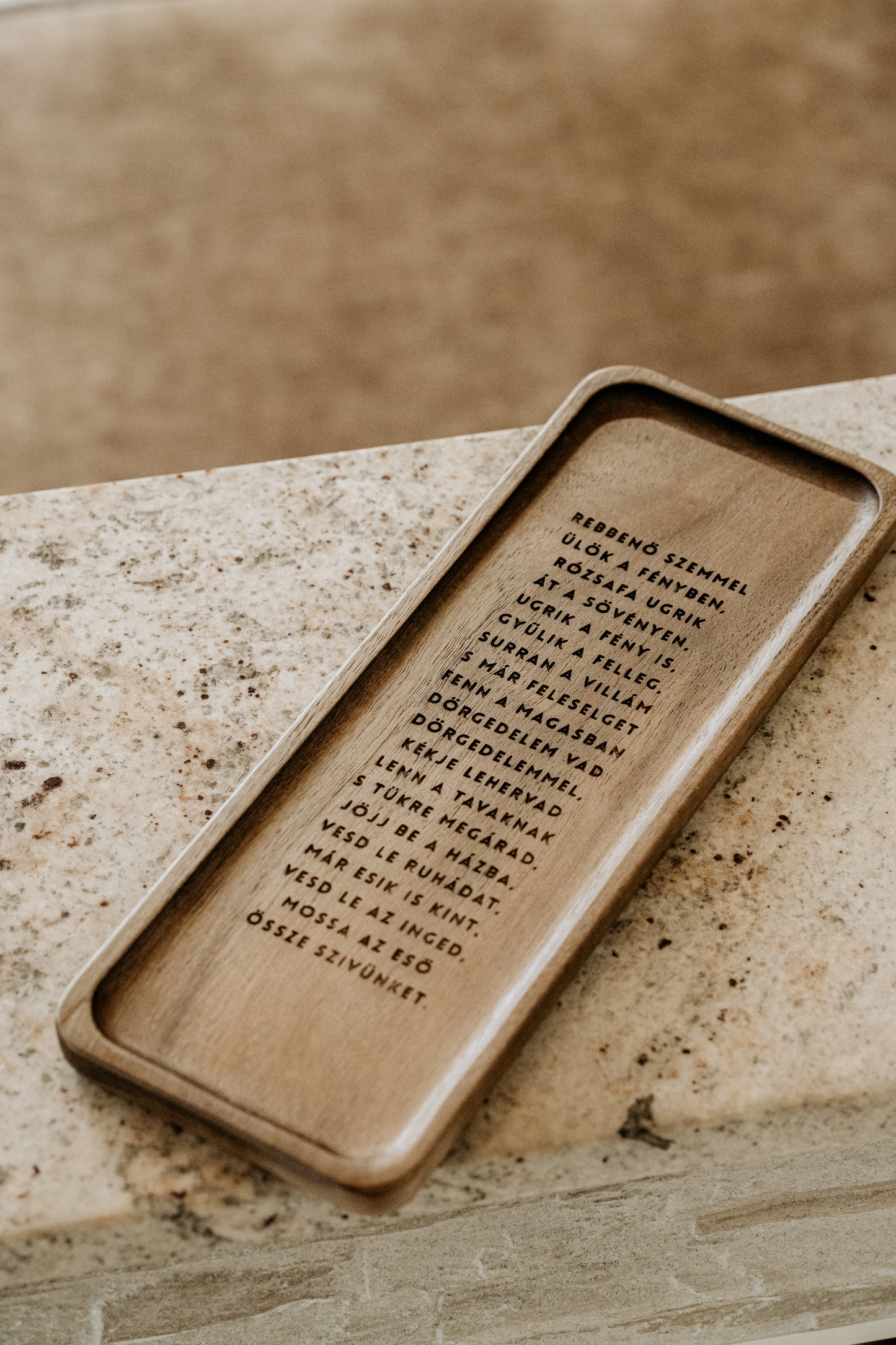 Radnóti verses fa tál - Bájoló